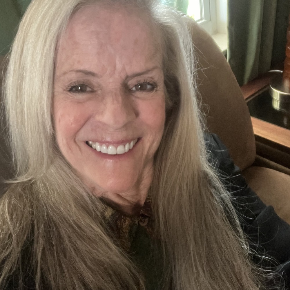 Meet your Posher, Carol